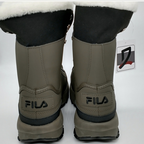 NEW Fila Disruptor Shearling Boots Sneakers Women Green Fax Fur Ivory Winter 7.5 - Picture 6 of 7